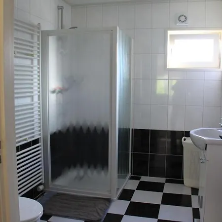 Chalet Buutengeweun, Met Luxe Jacuzzi En Tonsauna Sint Annaland Exterior photo